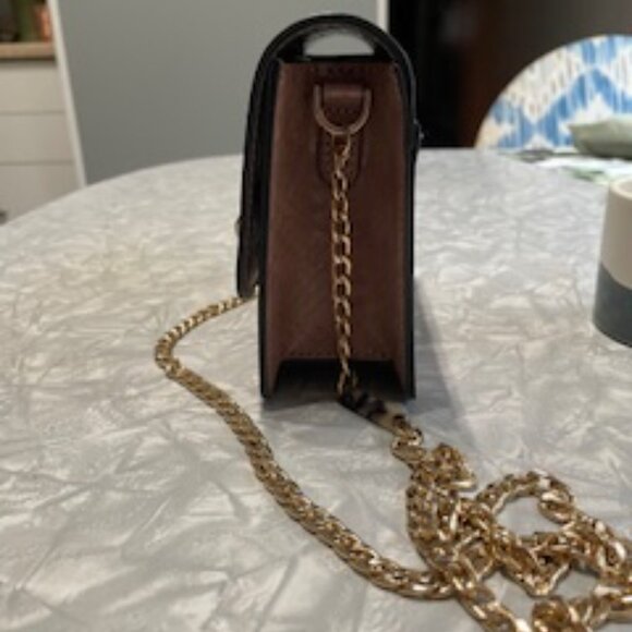 TOPSHOP Small Blush Pink Crossover Vegan Leather with Gold Chain Strap - Picture 4 of 6